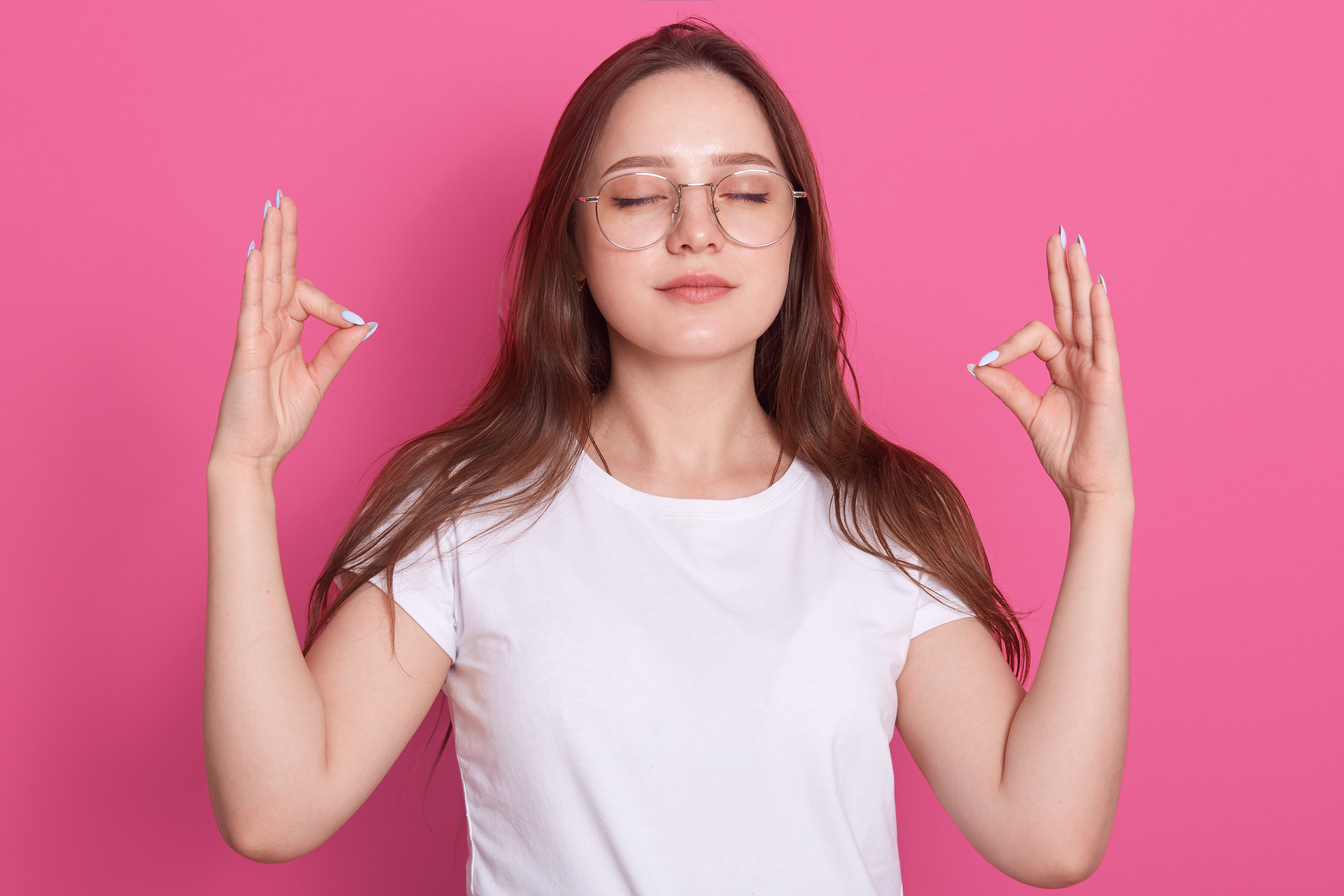Woman working out wearing Auricore